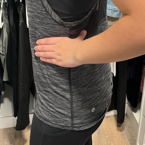 Lululemon Black and Gray Sleeveless Athletic Tank Top and sports bra - Picture 4 of 5